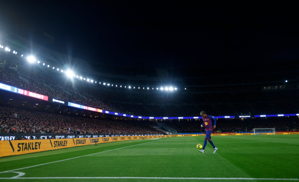 Μπαρτσελόνα: Σκάνδαλο με το «Καμπ Νόου» – Δούλευαν παράνομα σχεδόν 80 Τούρκοι εργάτες