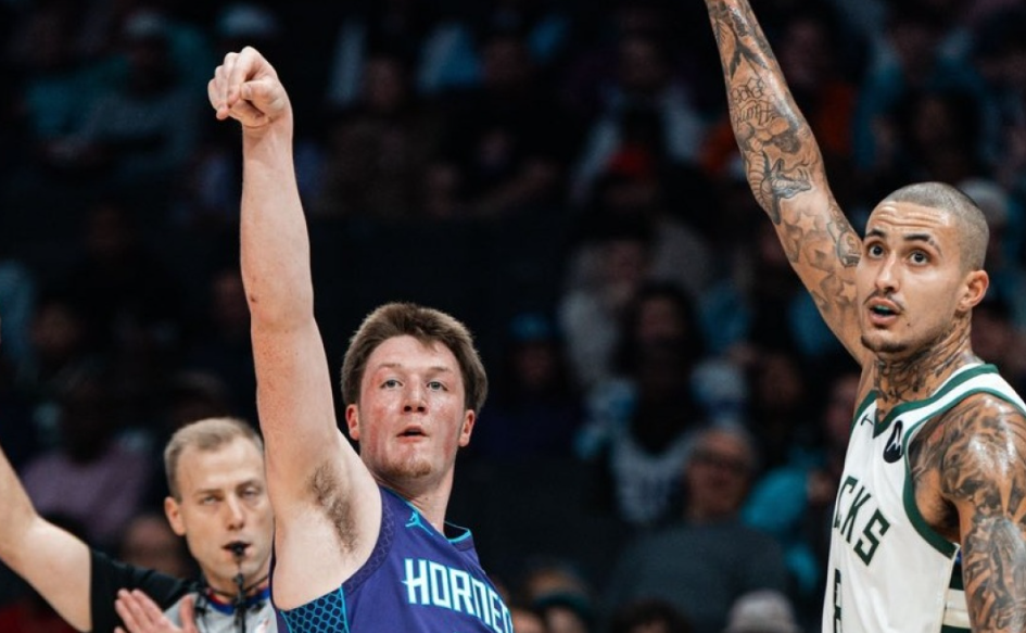 Μιλγουόκι Μπακς: Ήττα από τους Χόρνετς απόντος Γιάννη