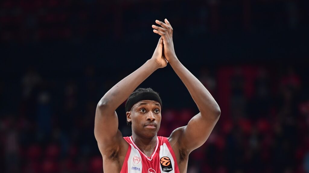 Ολυμπιακός: Επέστρεψε στις προπονήσεις ο Νιλικίνα, παραμένει εκτός ο ΜακΚίσικ