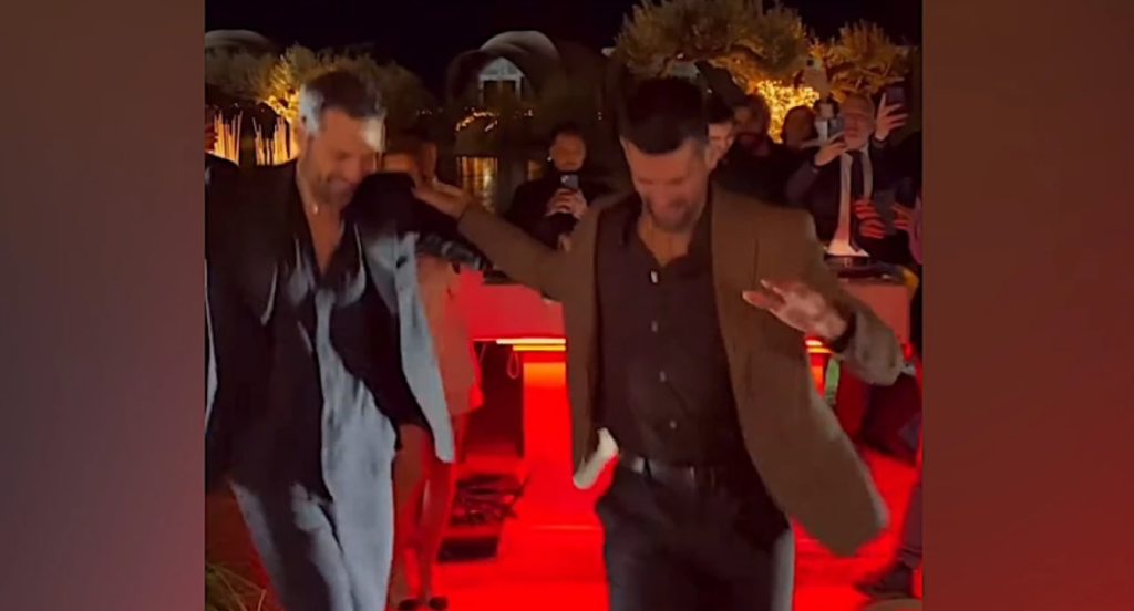 Τζόκοβιτς στο συρτάκι, Αργυρός στο τραγούδι και Ροντινέι σε… «Πανσέληνο»