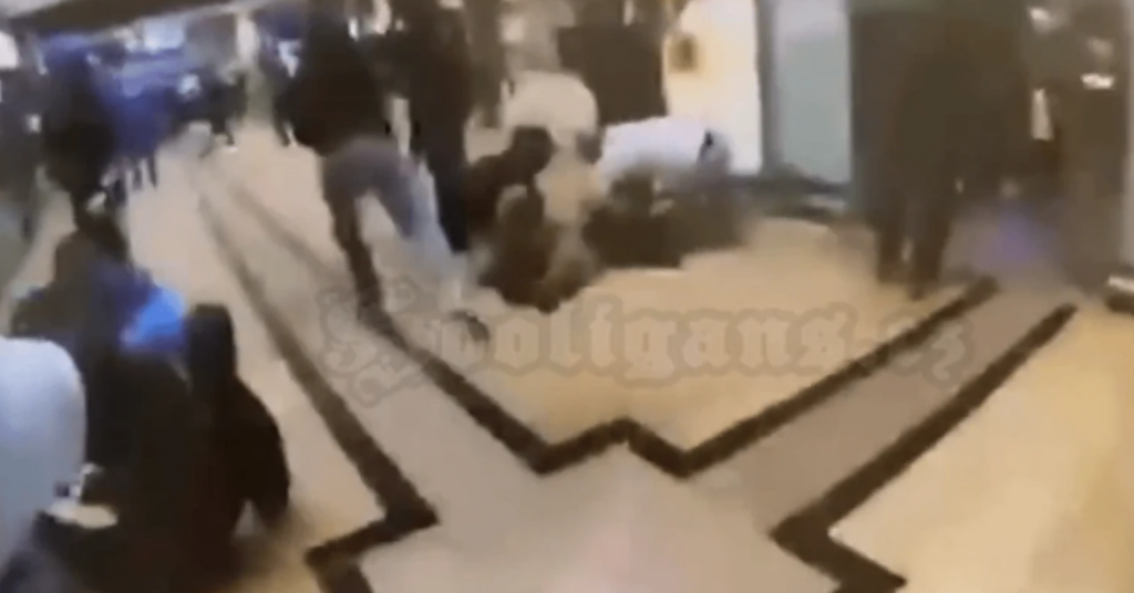 Τρομερό ξύλο ανάμεσα σε οπαδούς της Ντόρτμουντ και της Σάλκε (vid)