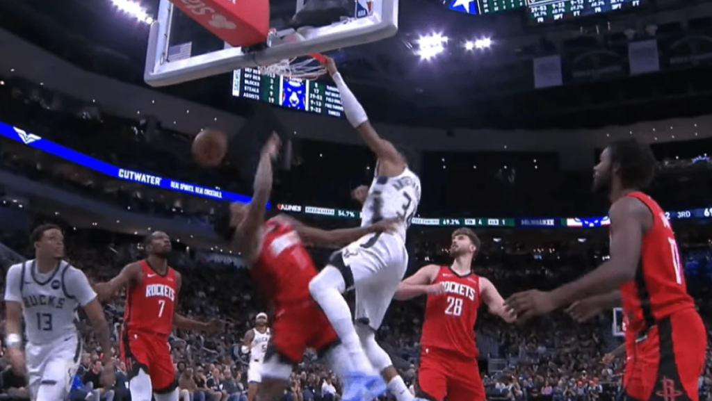 Αντετοκούνμπο: Ξεχωρίζει και στο top-10 της ημέρας στο ΝΒΑ