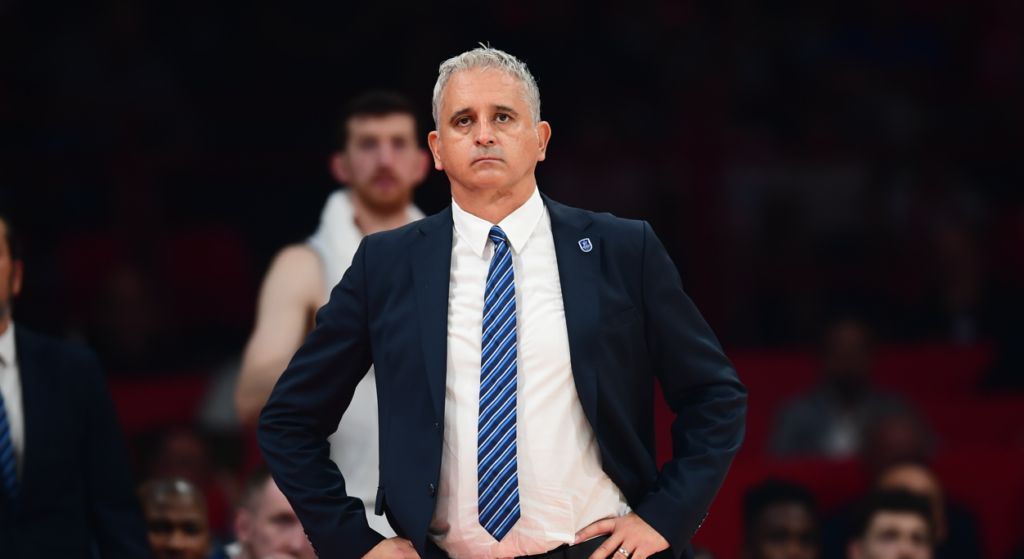 Εφές: Τέλος ο Κοκόσκοφ!