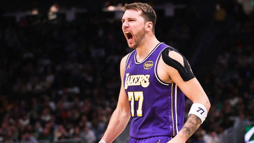 Aνέλαβε την ευθύνη για την ήττα των Λέικερς ο Ντόντιστς: «Ανεπίτρεπτο να έχω 9 λάθη»