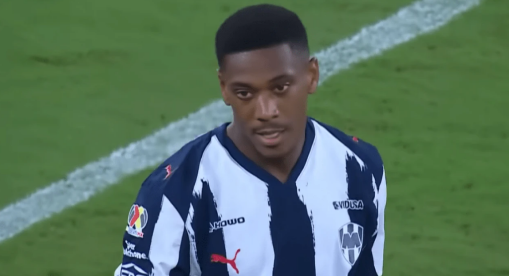 Μαρσιάλ: Βρήκε δίχτυα στην προπόνηση της Μοντερέι και οι φίλαθλοι… τρελάθηκαν