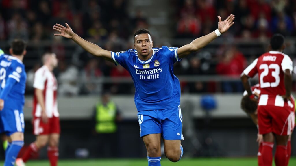 Ολυμπιακός-Ρεάλ: Δεν πιάνεται ο Εμπαπέ – Χατ-τρικ ο Γάλλος σούπερ σταρ σε 8 λεπτά (vid)