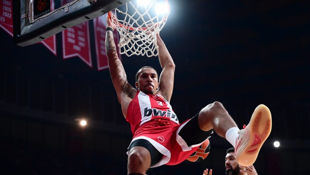 «Τα σκυλιά απελευθερώθηκαν»: Το video του Ολυμπιακού μετά τη νίκη επί της Παρί