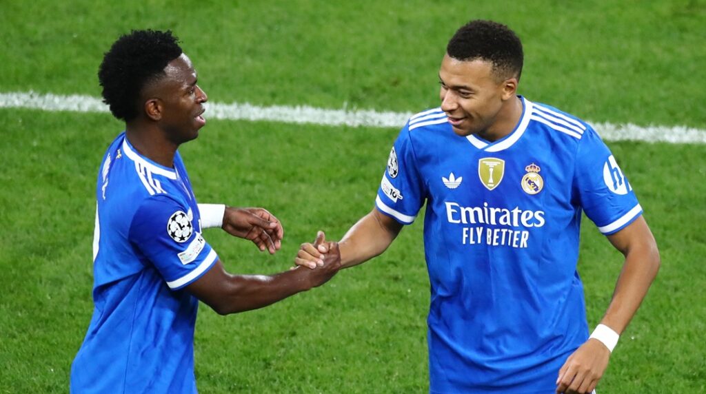 Ολυμπιακός-Ρεάλ: Μείωσε με καρφωτή κεφαλιά ο Ταρεμί – Καρέ των γκολ ο Εμπαπέ για το 4-2