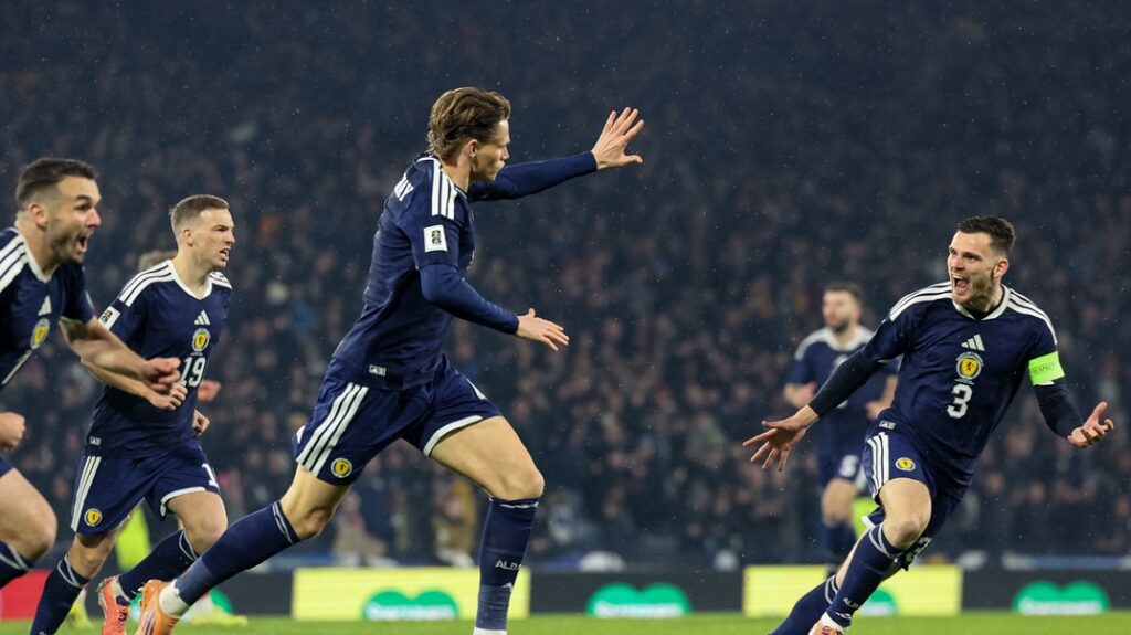 Φοβερή και τρομερή η Σκωτία -Έριξε στο καναβάτσο τη Δανία και πάει Μουντιάλ μετά από 28 χρόνια