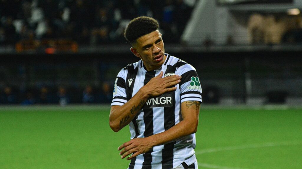 Ο Στέφανος Τζίμας αποθεώνει Τάισον: «Πώς είσαι 38;»