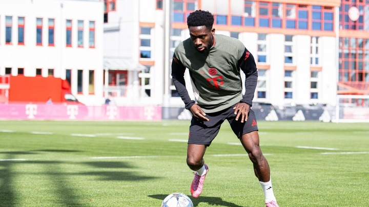 Στην ομαδική προπόνηση της Μπάγερν μετά από οκτώ μήνες ο Ντέιβις (vid)