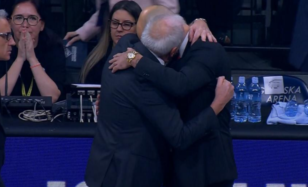 Ομπράντοβιτς: Τι απάντησε όταν ρωτήθηκε τι είπε στο αυτί του Σπανούλη