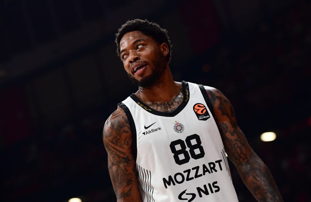 Ολυμπιακός: Πάει για κίνηση ρουά-ματ με Ταϊρίκ Τζόουνς