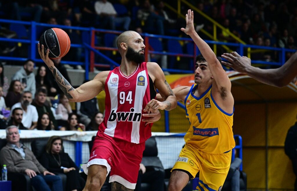 Περιστέρι-Ολυμπιακός 62-105: Απογευματινός περίπατος πριν την διαβολοβδομάδα