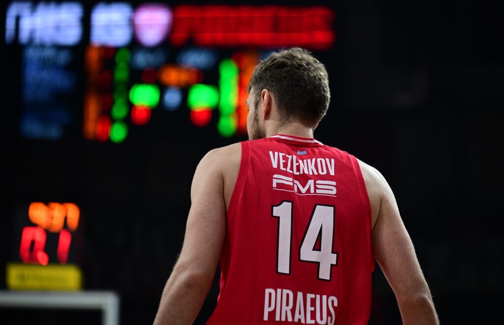 Βεζένκοβ: «Είμαι σίγουρος ότι ο Μόρις θα μας βοηθήσει με το IQ του και τη δύναμή του»