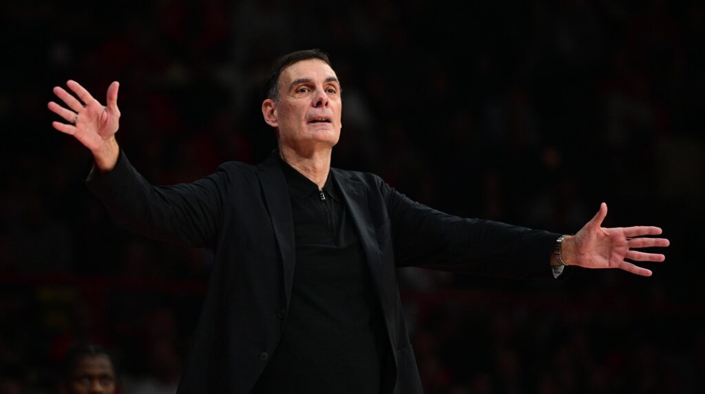 Λακωνικός ο Γιώργος Μπαρτζώκας: «Χάσαμε πολλά ελεύθερα σουτ με σπουδαίους σουτέρ»