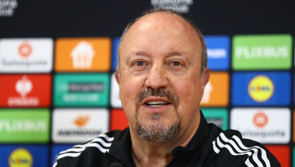 Μπενίτεθ: «Εμπιστευτείτε μας, αλλάζουμε την ομάδα»