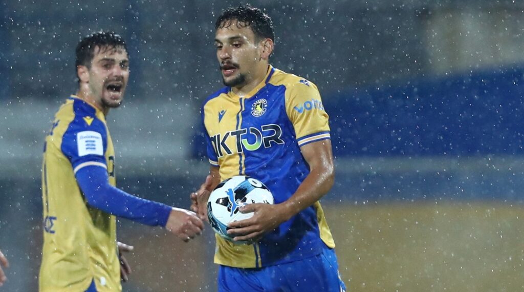 Εμμανουηλίδης: «Το πρωτάθλημα έχει γίνει ανταγωνιστικό εξαιτίας των μικρομεσαίων ομάδων»