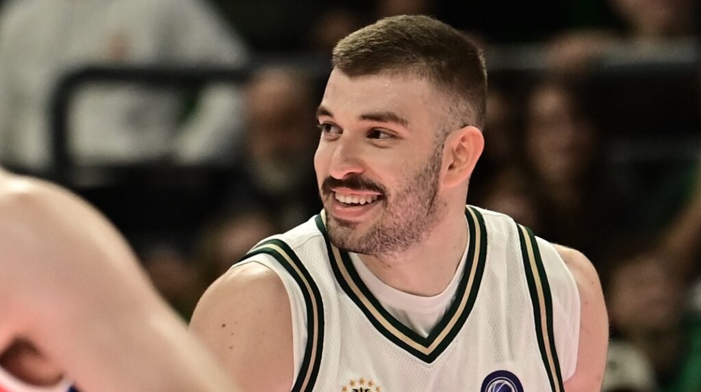 Παναθηναϊκός AKTOR-Πανιώνιος 110-66: Διέλυσε τα κοντέρ με 40άρα Ρογκαβόπουλου