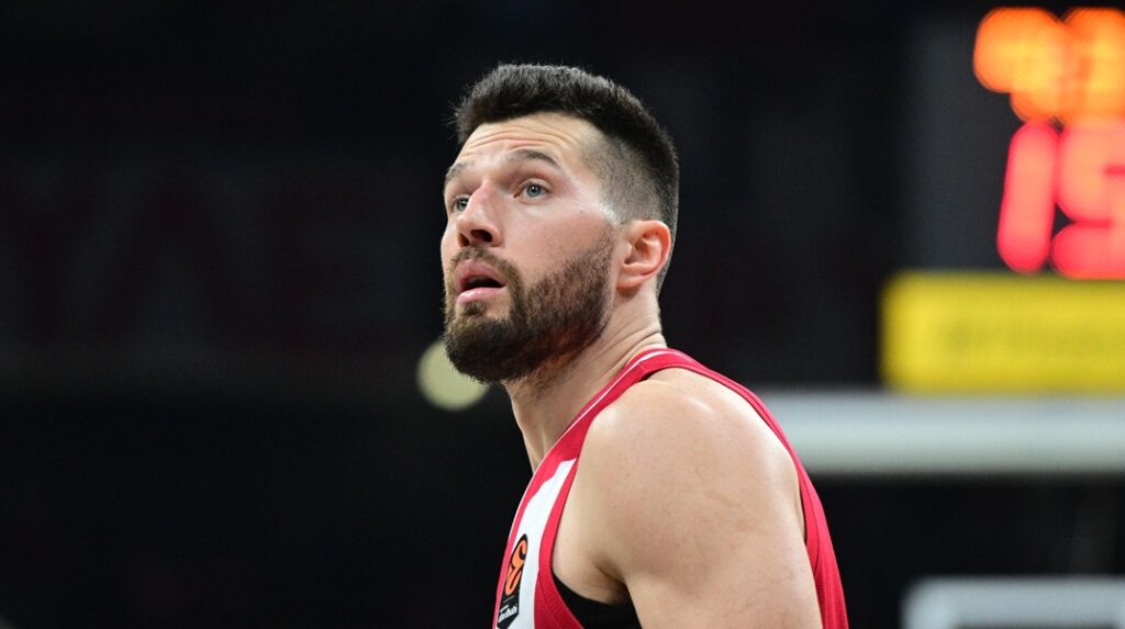 Φωτιά ξέσπασε στο εστιατόριο του ‘Αλεκ Πίτερς στο Μικρολίμανο