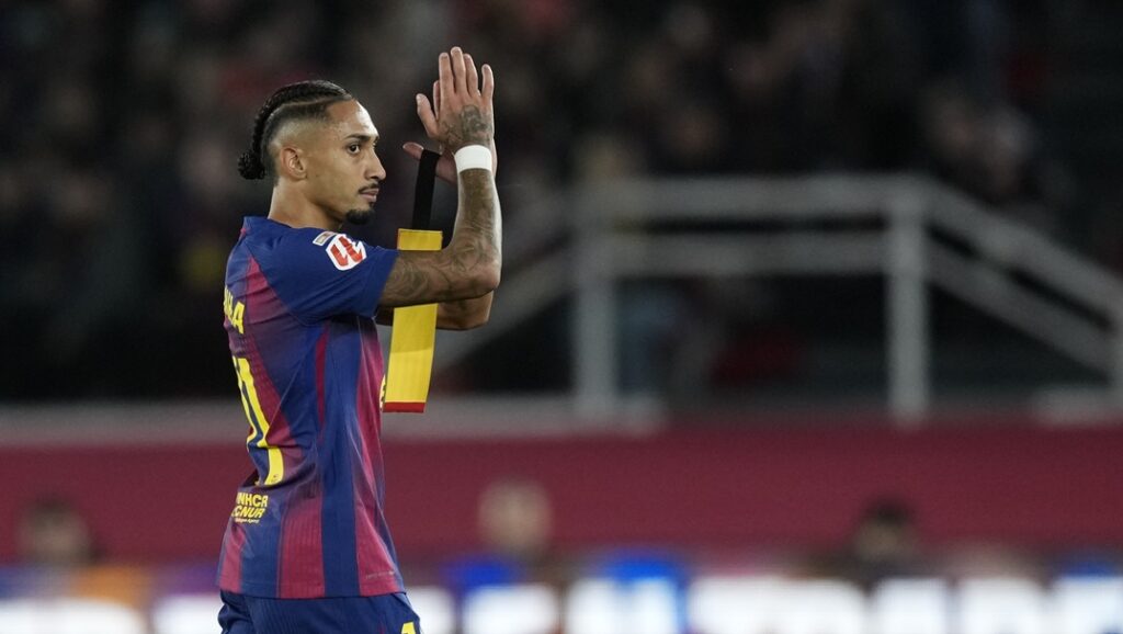 Ξέσπασμα της συζύγου του Ραφίνια – «Μήπως είναι μπασκετμπολίστας;»