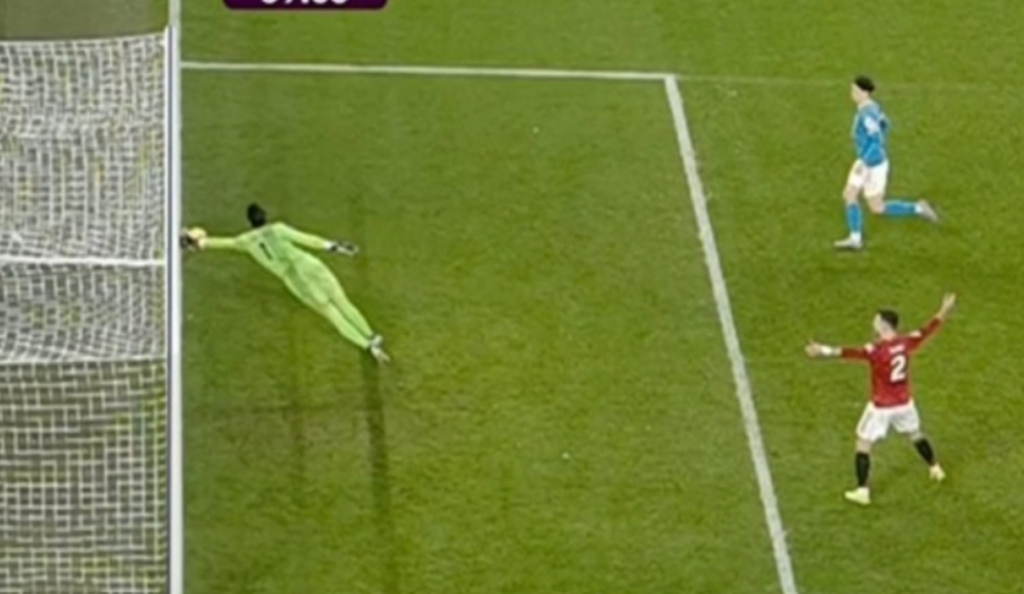 Premier League: Η «μυθική» απόκρουση του Σα που τρέλανε τους Άγγλους (vid)