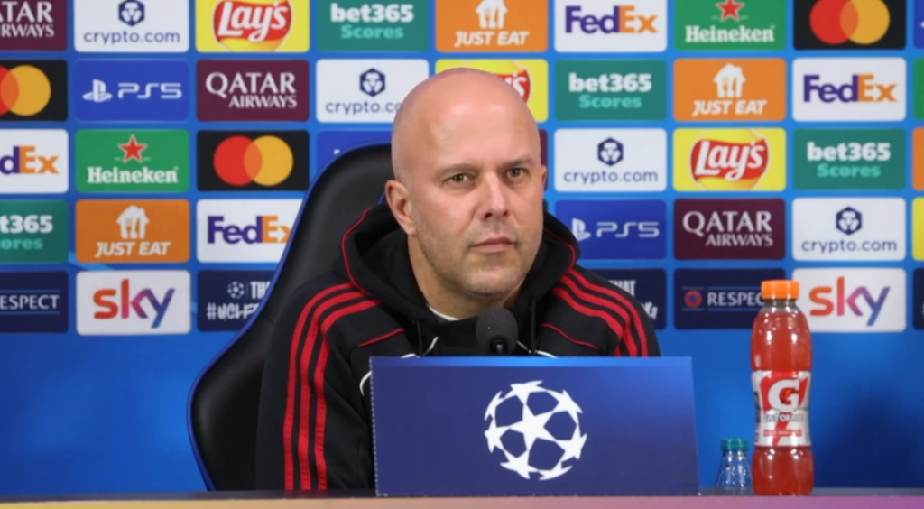 Σλοτ για Σαλάχ: «Πρέπει να καταλάβει ότι έκανε λάθος»