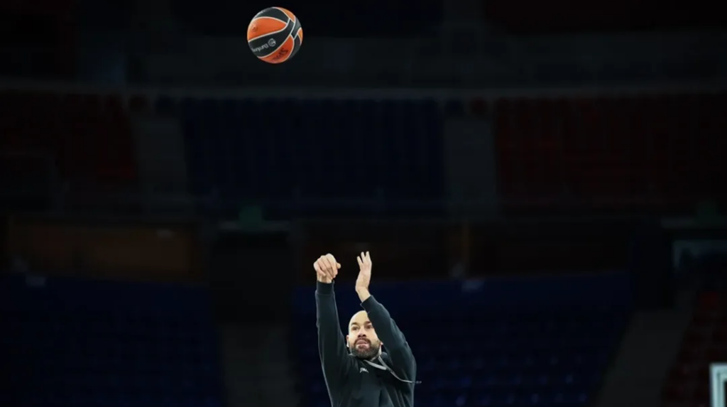 Η τέχνη δεν ξεχνιέται: Ο Σπανούλης «πυροβολούσε» ασταμάτητα από το τρίποντο σε προπόνηση της Μονακό