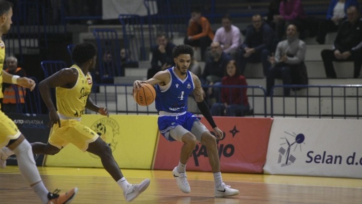 «Φρένο» έβαλε η Ντουμπράβα στον Ηρακλή