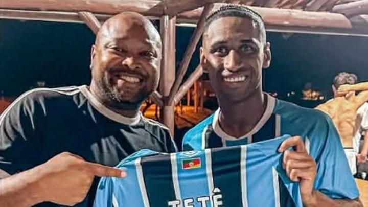 Ενόχληση στον Παναθηναϊκό για τη φωτογραφία του Τετέ με τη φανέλα της Γκρέμιο