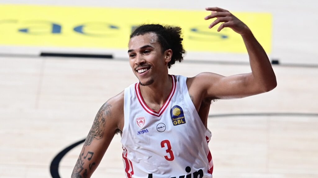 Σοκ με με Γουόρντ στον Ολυμπιακό – Αυτά τα παιχνίδια θα χάσει