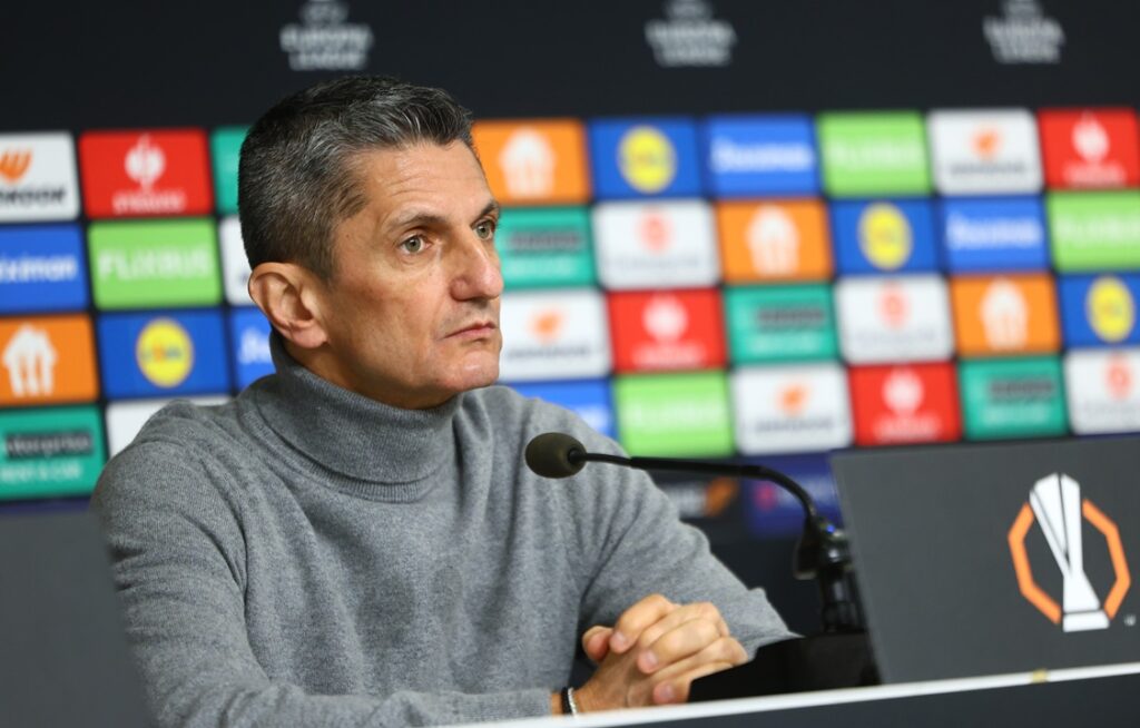 Λουτσέσκου: «Ελπίζουμε ο Κωνσταντέλιας να είναι στον πάγκο να μας βοηθήσει»