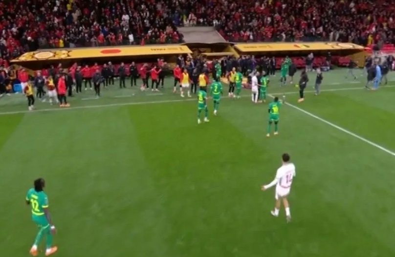 Απίστευτο σκηνικό στο Κόπα Άφρικα: Πέναλτι στο Μαρόκο στο 98, η Σενεγάλη αποχώρησε από το γήπεδο