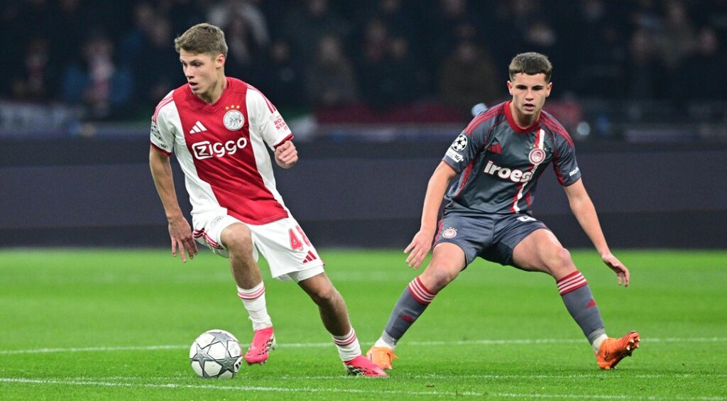 Champions League: Live η βαθμολογία – Η θέση του Ολυμπιακού μετά τα πρώτα 45′