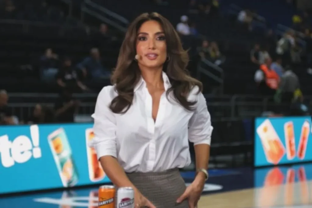 Ζήτησε συγγνώμη η Τουρκάλα δημοσιογράφος για την ερώτηση στο Σάρας: «Απολογούμαι σε όποιον προσβλήθηκε από την ερώτησή μου»