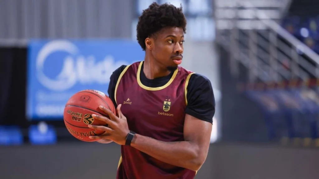 Κώστας Αντετοκούνμπο: «Μεγάλη ευκαιρία ο Άρης για μένα… Ανυπομονώ να παίξω»