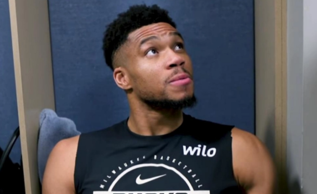 Αντετοκούνμπο μετά τη νέα ήττα των Μπακς: Γιατί πάντα να βρισκόμαστε πίσω στο σκορ;