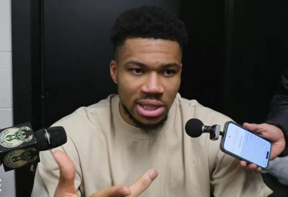 Αντετοκούνμπο: «Ο Γουεμπανιαμά είναι το μέλλον του ΝΒΑ, θα είναι εφιάλτης»