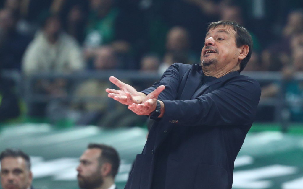 Αταμάν για διαιτητές: «Θα είναι στον τελικό της EuroLeague με αυτή την εμφάνιση, οι βολές ήταν 18-28»