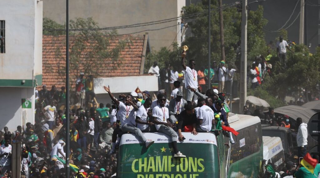 Πριμ και οικόπεδα – Τα απίθανα δώρα του προέδρου της Σενεγάλης για την κατάκτηση του Κόπα Άφρικα