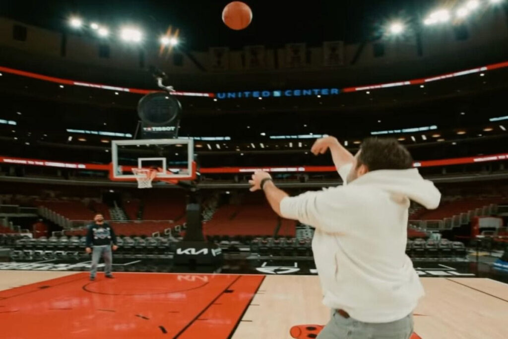 Πάει για στροφή καριέρας: Ο Κωνσταντίνος Αργυρός έκανε σουτάκια στο γήπεδο των Σικάγο Μπουλς