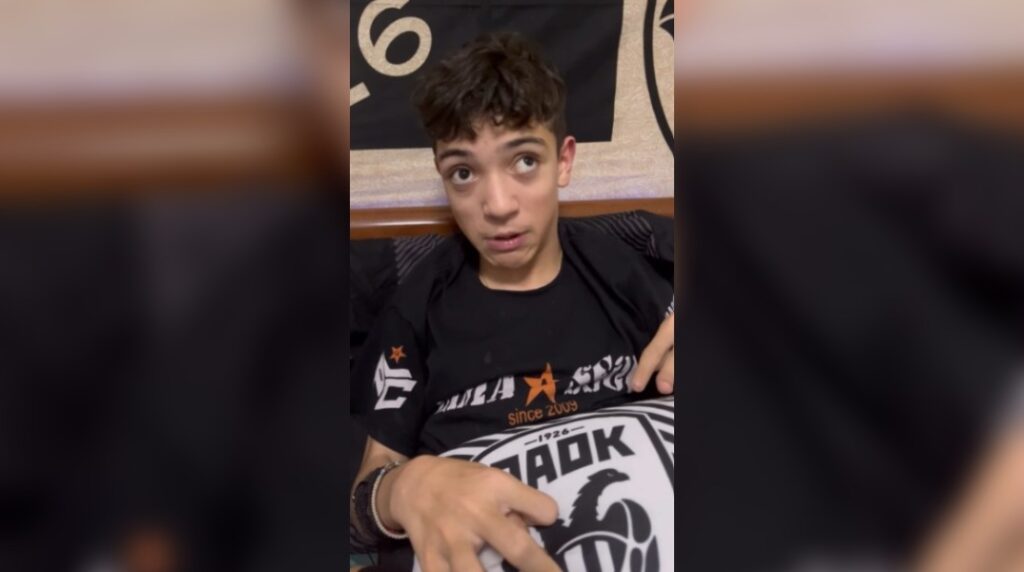 ΠΑΟΚ, Ρουμανία: Το μήνυμα του μικρού Γιαννάκη για τους νεκρούς φίλους του «Δικεφάλου»