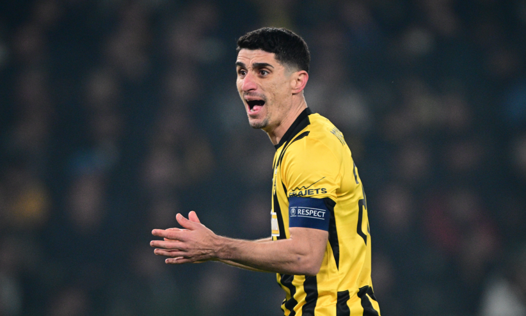 Μάνταλος: «Μας πονάει ο αποκλεισμός, πρέπει να φτάσουμε στο σημείο που ήμασταν πριν από τη διακοπή»