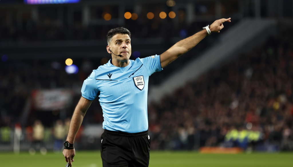 Μπαρτσελόνα: Βράζουν οι Καταλανοί με τον Μανθάνο – Ακύρωσε για δεύτερη σερί σεζόν γκολ τους για χιλιοστά