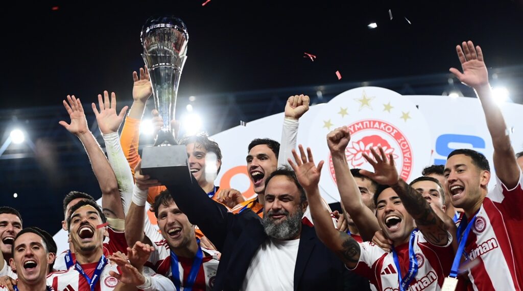 Μαρινάκης: «Φτάσαμε στο χρυσό τρεμπλ των 100 χρόνων θρυλικής ιστορίας»