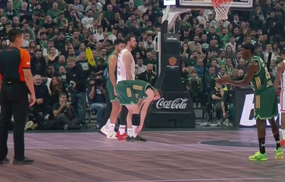 Παναθηναϊκός AKTOR – Ολυμπιακός: Ο Ναν χειροκρότησε τους διαιτητές και δέχθηκε τεχνική ποινή