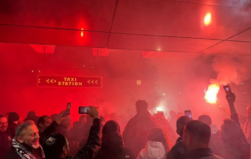 ΟΦΗ: Μεταμεσονύκτιο πάρτι στο αεροδρόμιο του Ηρακλείου στην υποδοχή των θριαμβευτών