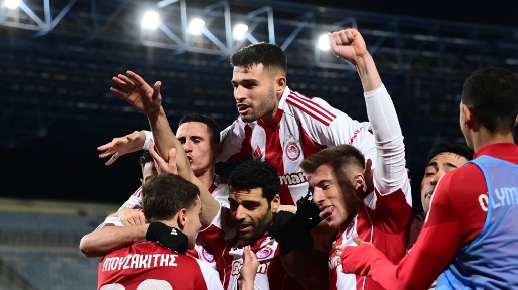 Ολυμπιακός-ΟΦΗ 3-0: «Ερυθρόλευκος» ο πρώτος τίτλος της χρονιάς