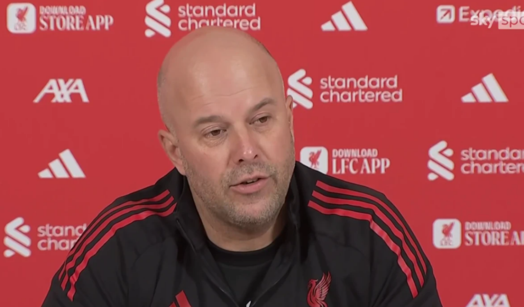 Σλοτ: «Ακόμα κι αν είχαμε 15 επιθετικούς, πάλι θα χαιρόμουν που επιστρέφει ο Σαλάχ»