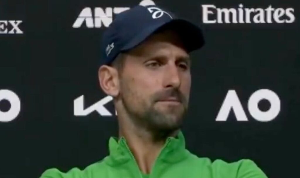 Τζόκοβιτς: Εκνευρίστηκε με ερώτηση δημοσιογράφου, χαρακτηρίζοντάς την “ασεβή”